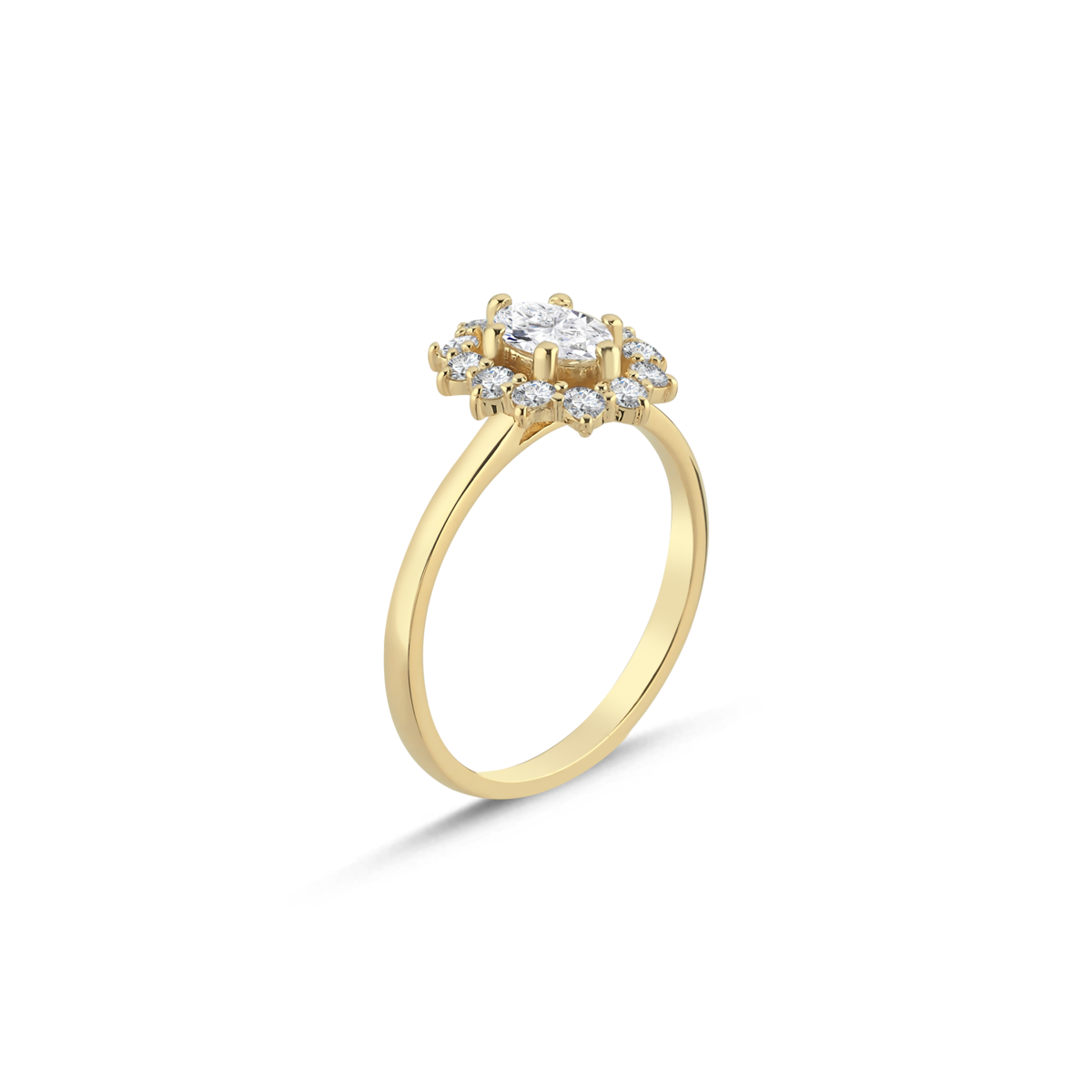 OVAL CLUSTER RING