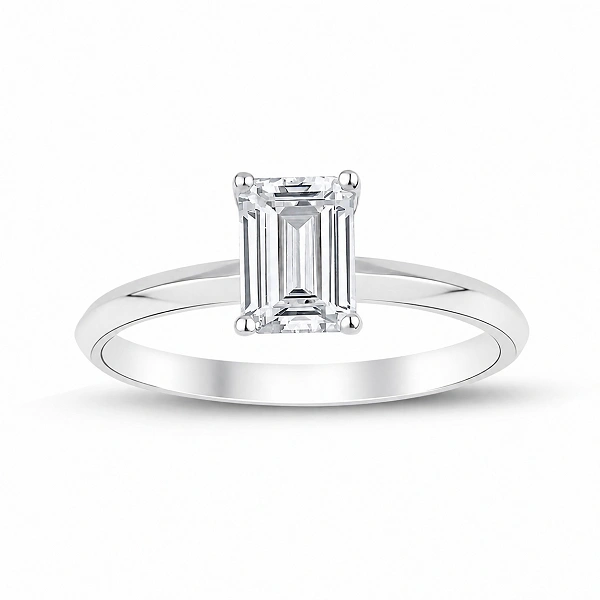 EMERALD RING